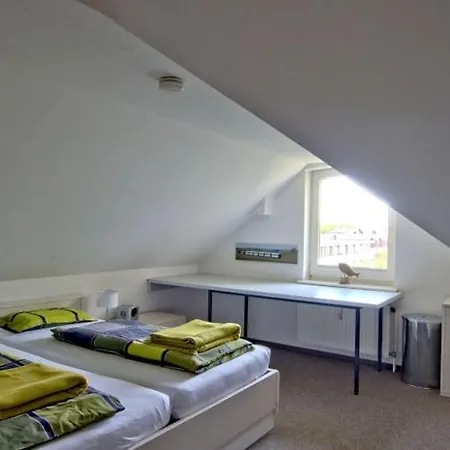 Residenz Am Rosengarten 3 - Familienfreundliche, Moderne Maisonettenwohnung Apartment