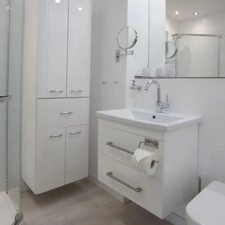 Residenz Am Rosengarten 3 - Familienfreundliche, Moderne Maisonettenwohnung فانجر أوخه